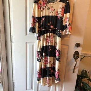 Cute ruffle sleeve dress💕